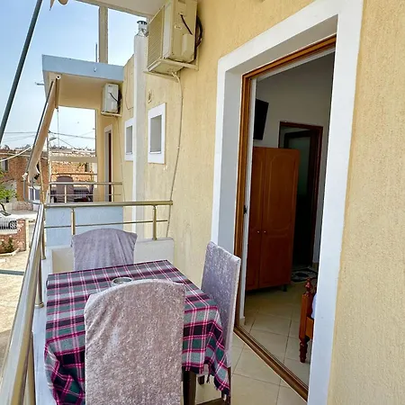 Nelamari Apartment